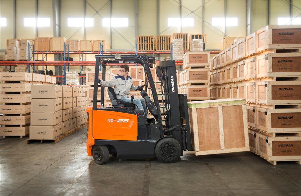 Complete Forklift Repair Your Sales Service Provider